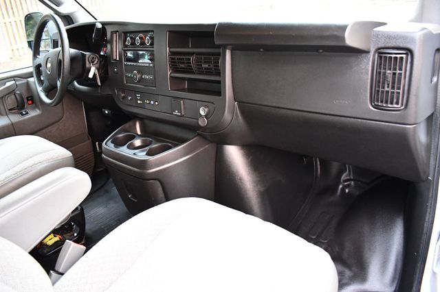 2022 Chevrolet Express Passenger RWD 3500 155" LS - 22803494 - 39