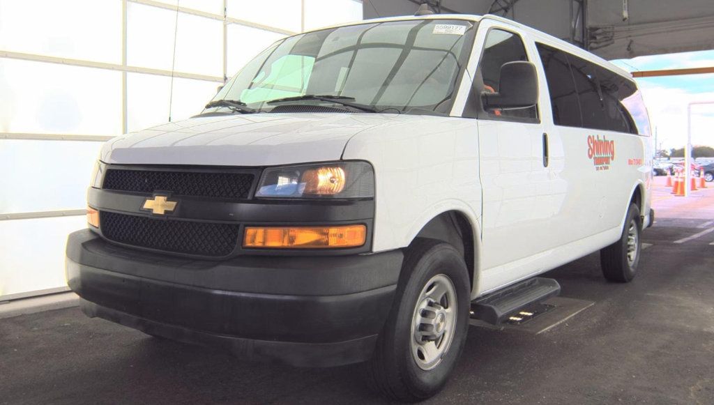 2022 Chevrolet Express Passenger RWD 3500 155" LS - 23026240 | Video 1