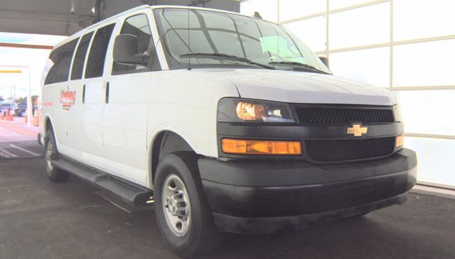 2022 Chevrolet Express Passenger RWD 3500 155" LS - 23026240 - 3