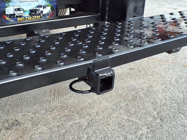 2022 Chevrolet LCF 3500 16' Box Truck w/Ramp - 23044148 - 21