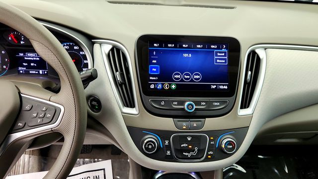 2022 Chevrolet Malibu 4dr Sedan LS w/ Driver Confidence Pkg & Pwr Seat - 23083971 - 16