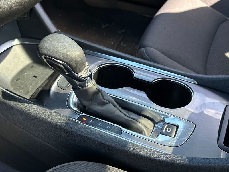 2022 Chevrolet Malibu 4dr Sedan LT - 22936709 - 18