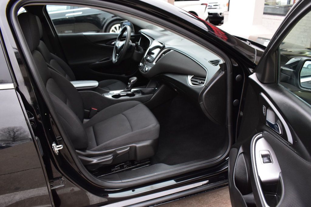 2022 Chevrolet Malibu 4dr Sedan LT - 22956731 - 18