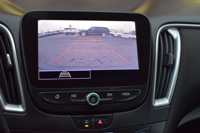 2022 Chevrolet Malibu 4dr Sedan LT - 22956731 - 28