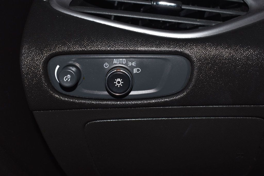 2022 Chevrolet Malibu 4dr Sedan LT - 22956731 - 38