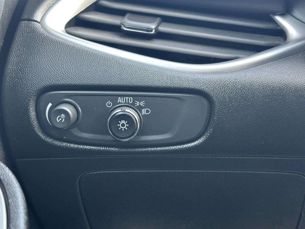 2022 Chevrolet Malibu 4dr Sedan LT - 22983733 - 29