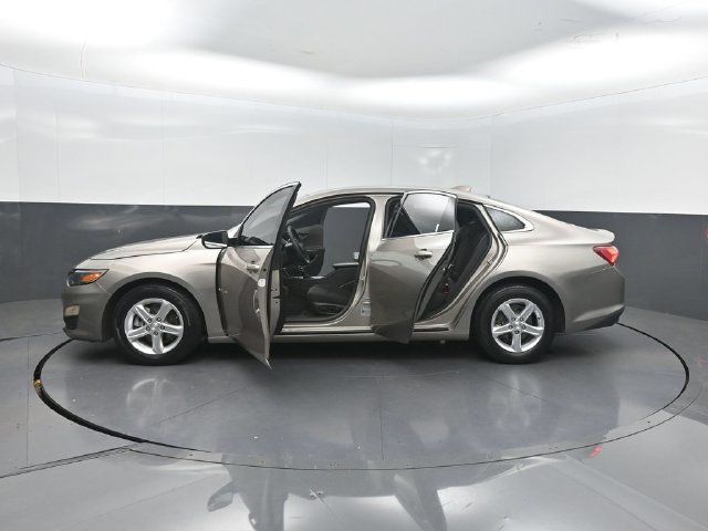 2022 Chevrolet Malibu 4dr Sedan LT - 23058212 - 32