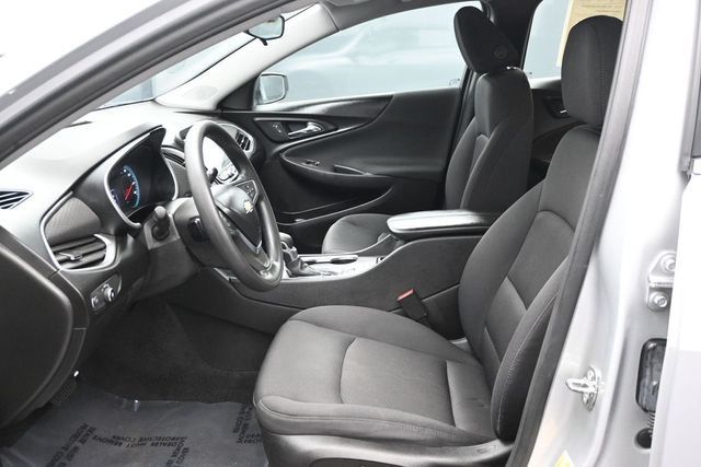 2022 Chevrolet Malibu 4dr Sedan LT - 23037597 - 5