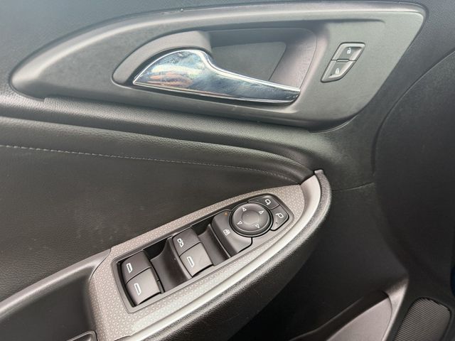 2022 Chevrolet Malibu 4dr Sedan LT w/ Leather Pkg, Driver Confidence Pkg - 23059184 - 10