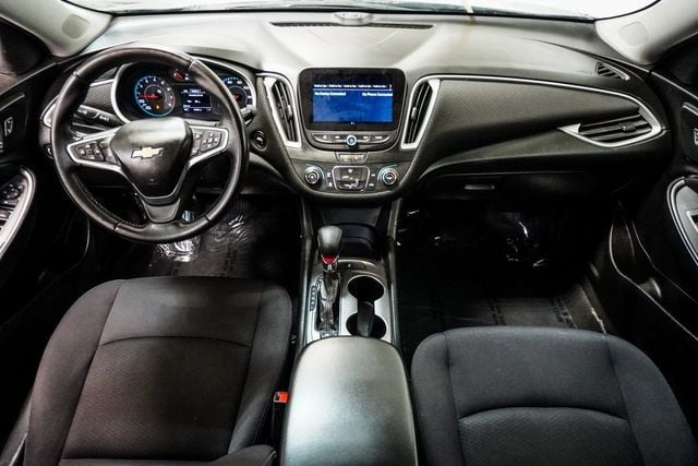 2022 Chevrolet Malibu 4dr Sedan RS - 22985134 - 11