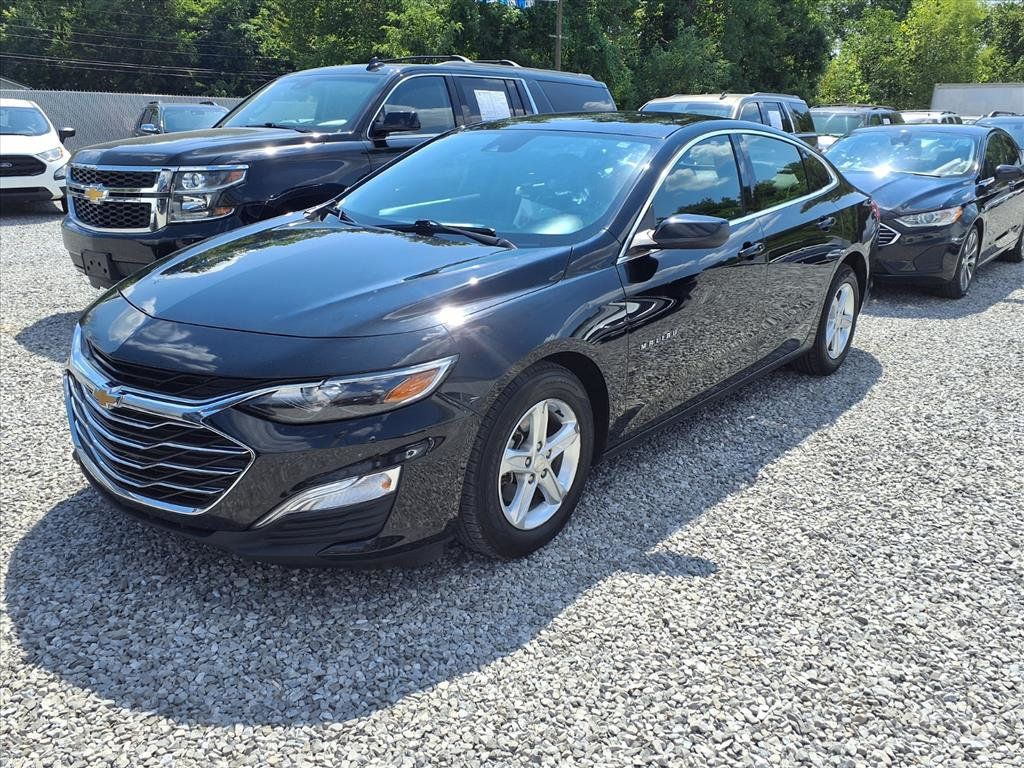 2022 Chevrolet Malibu LS - 22913829 - 3