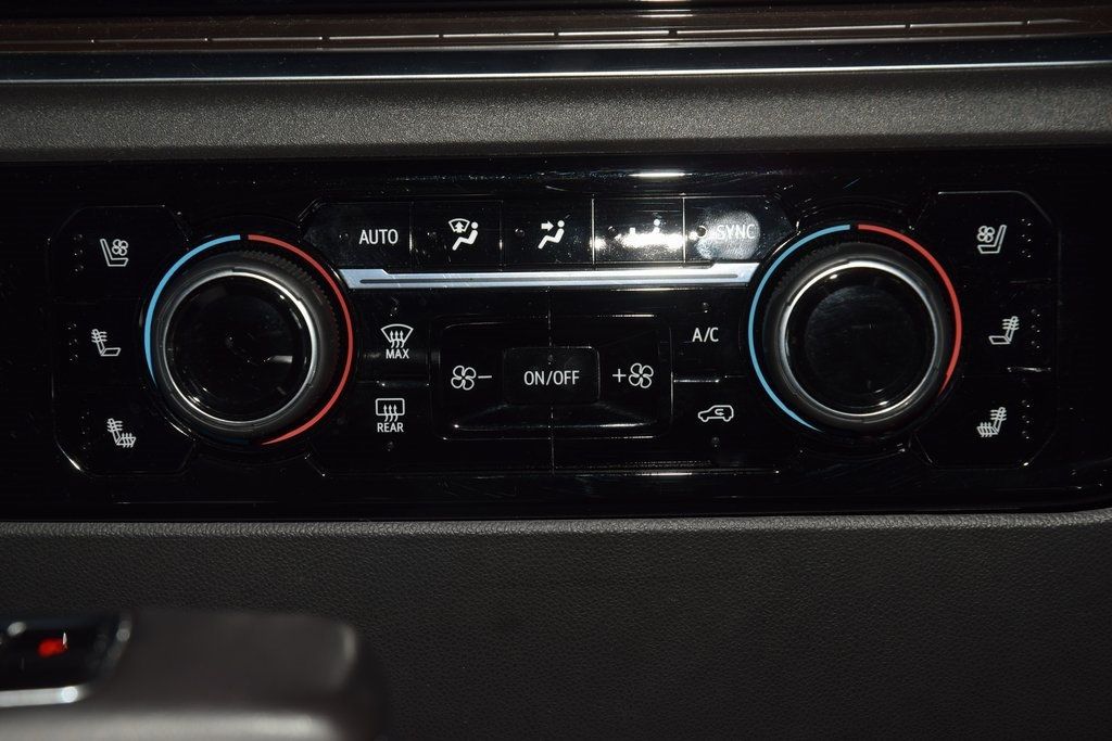 2022 Chevrolet Silverado 1500 1500 CREW HIGH COUNTRY 4X4 * 6.2 V8 * LOADED * LOW MILES - 22915112 - 29