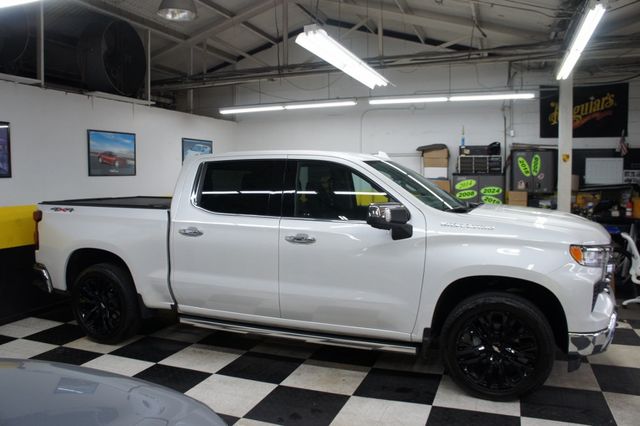 2022 Chevrolet Silverado 1500 1-Owner, LTZ Plus, 4x4, only 4k miles - 22873558 - 14