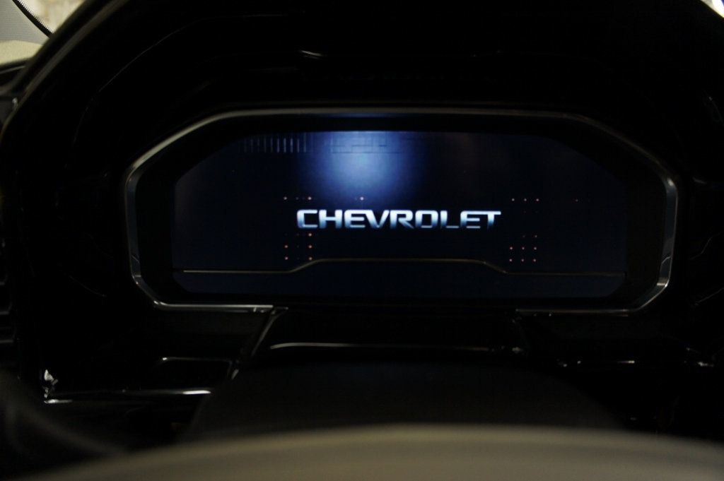 2022 Chevrolet Silverado 1500 1-Owner, LTZ Plus, 4x4, only 4k miles - 22873558 - 25