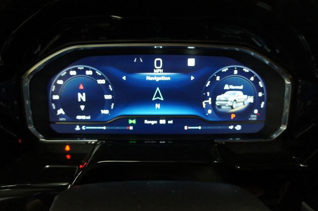 2022 Chevrolet Silverado 1500 1-Owner, LTZ Plus, 4x4, only 4k miles - 22873558 - 27