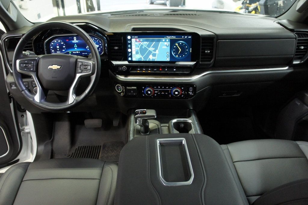 2022 Chevrolet Silverado 1500 1-Owner, LTZ Plus, 4x4, only 4k miles - 22873558 - 3