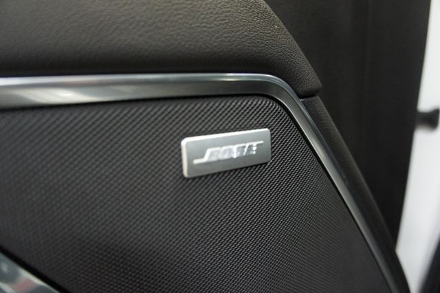 2022 Chevrolet Silverado 1500 1-Owner, LTZ Plus, 4x4, only 4k miles - 22873558 - 40