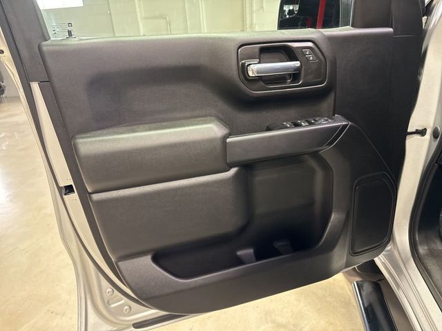 2022 Chevrolet Silverado 1500 4WD Crew Cab 147" Custom - 23026097 - 23