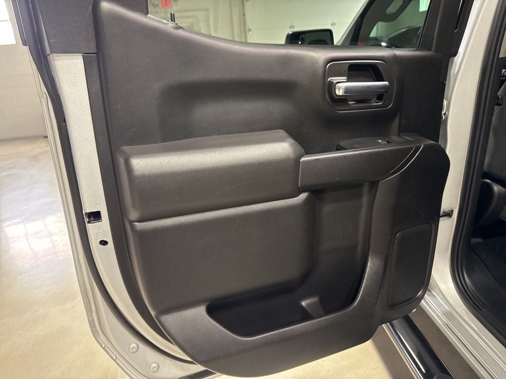 2022 Chevrolet Silverado 1500 4WD Crew Cab 147" Custom - 23026097 - 28
