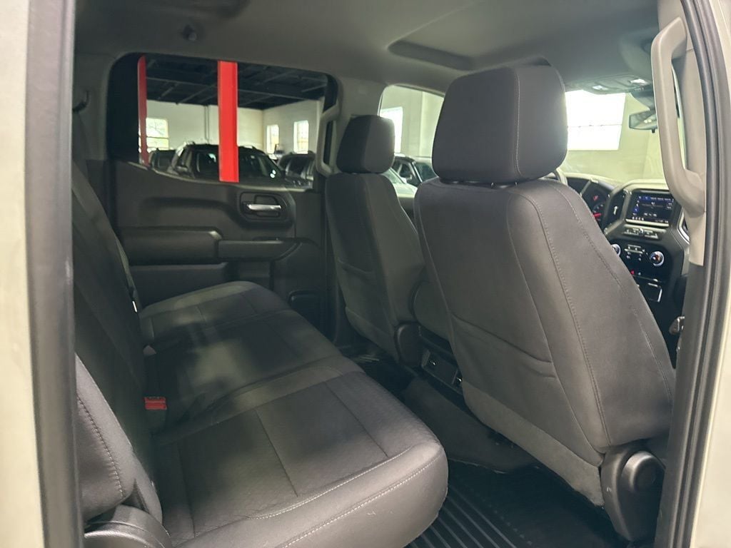 2022 Chevrolet Silverado 1500 4WD Crew Cab 147" Custom - 23026097 - 37