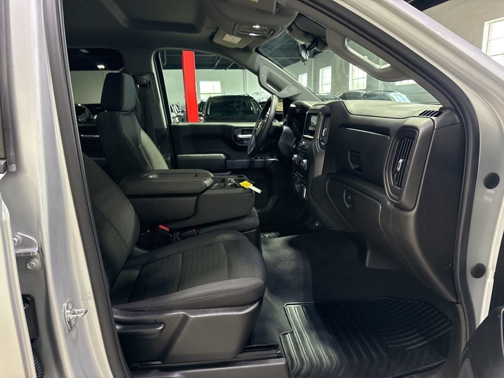 2022 Chevrolet Silverado 1500 4WD Crew Cab 147" Custom - 23026097 - 40