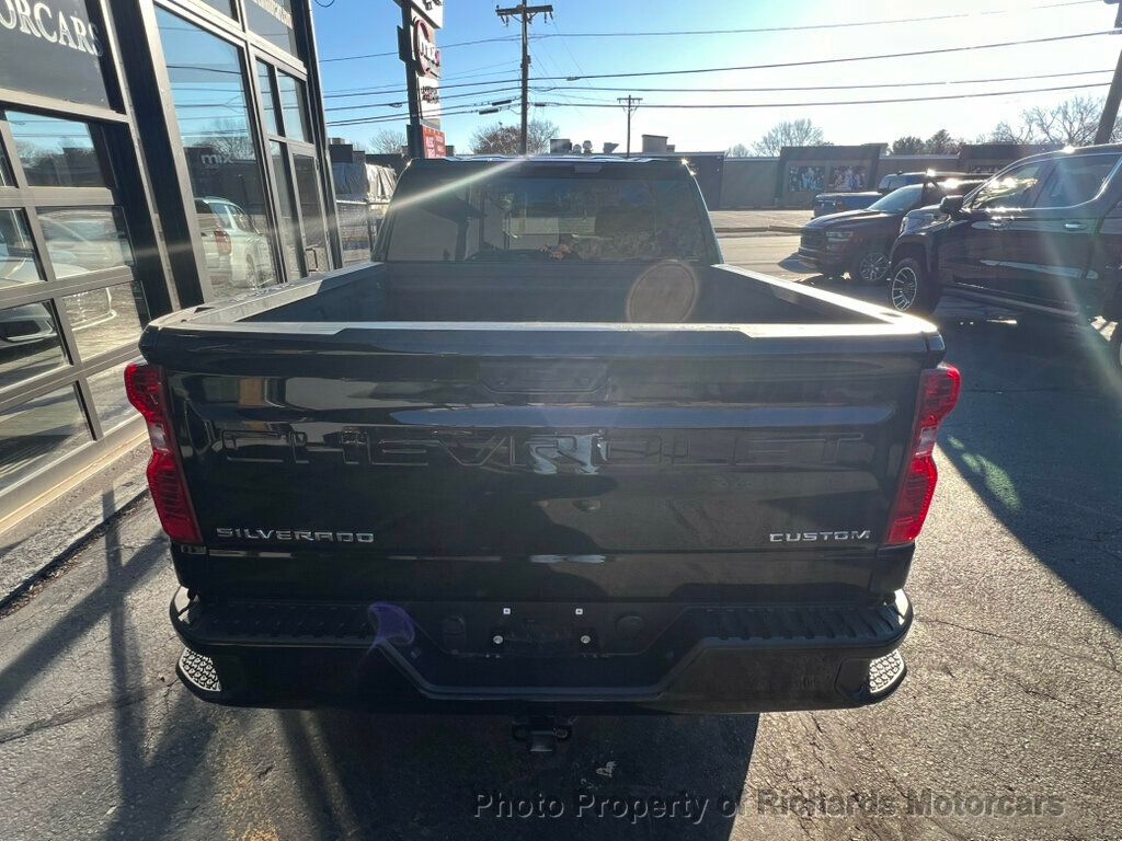 2022 Chevrolet Silverado 1500 4WD Crew Cab 147" Custom - 22686368 - 11