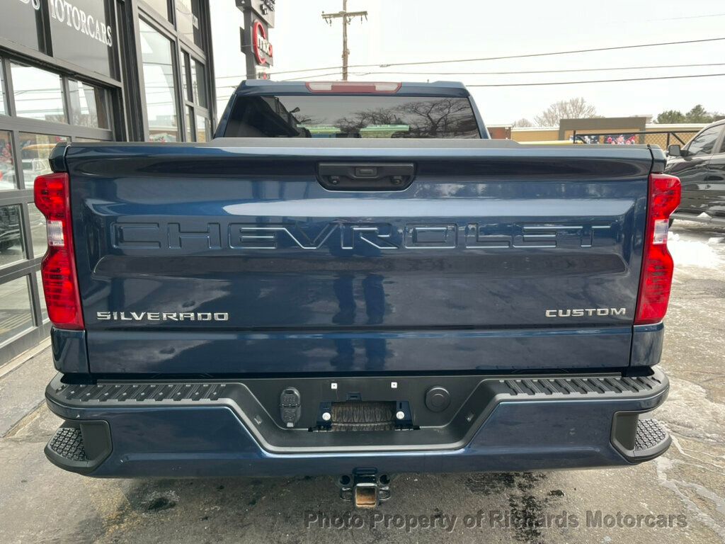 2022 Chevrolet Silverado 1500 4WD Crew Cab 147" Custom - 22778811 - 5