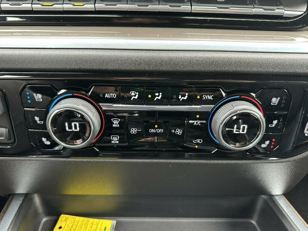 2022 Chevrolet Silverado 1500 4WD Crew Cab 147" High Country - 23065135 - 15