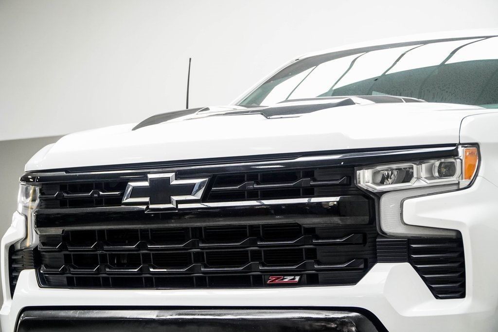 2022 Chevrolet Silverado 1500 LT Trail Boss photo 2