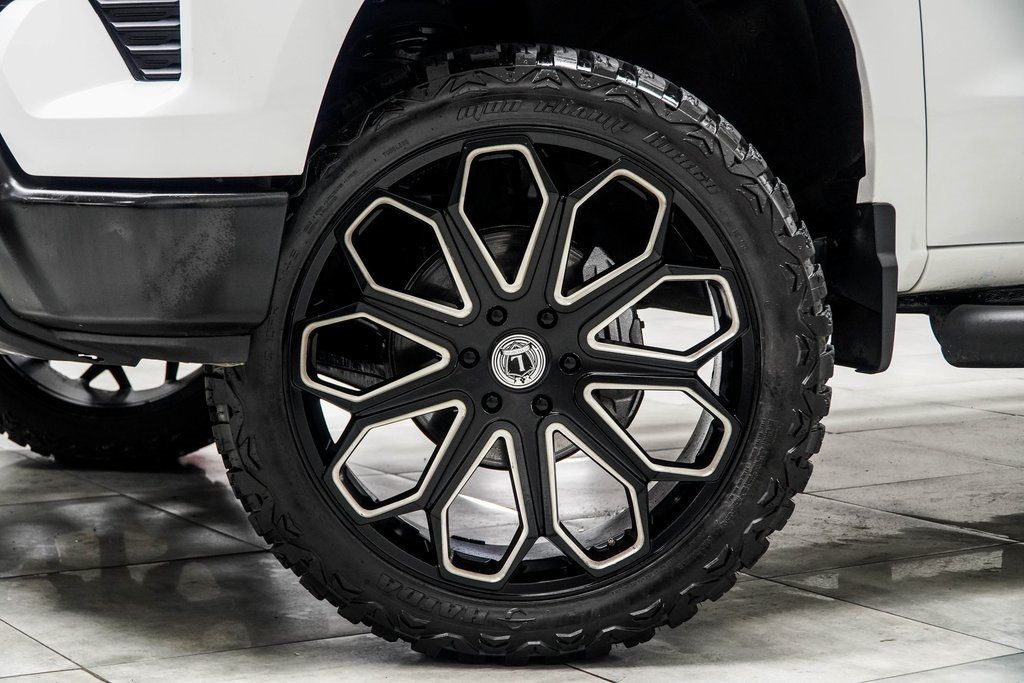 2022 Chevrolet Silverado 1500 LT Trail Boss photo 3