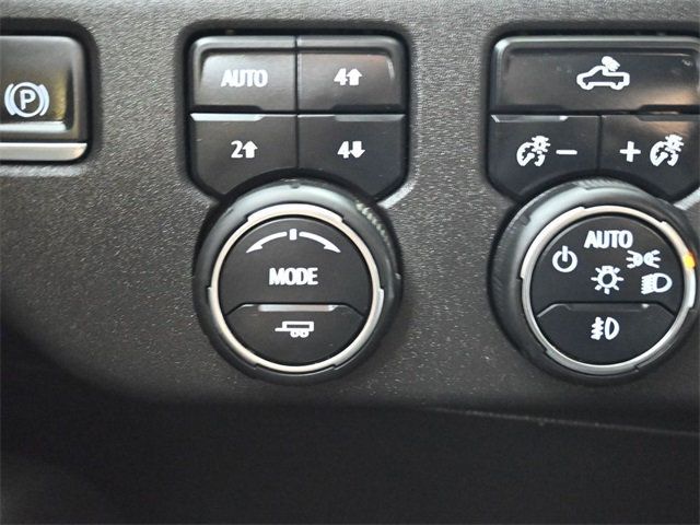 2022 Chevrolet Silverado 1500 4WD Crew Cab 147" LT Trail Boss - 22910916 - 25