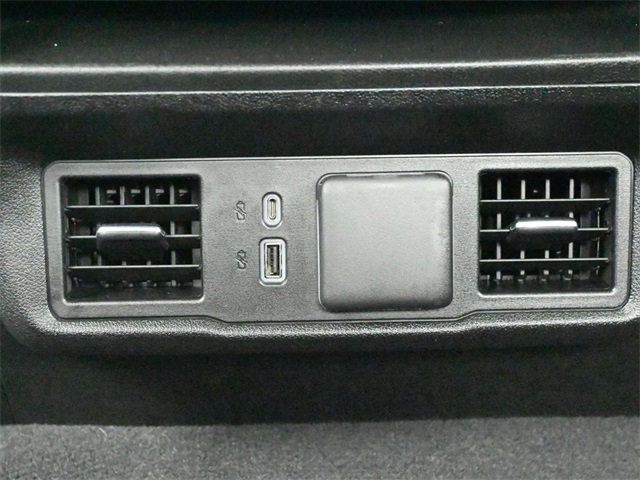 2022 Chevrolet Silverado 1500 4WD Crew Cab 147" LT w/1LT - 22961736 - 14