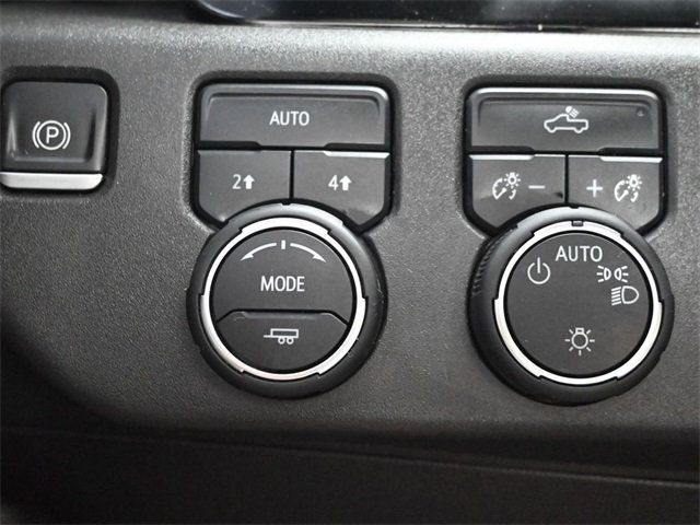 2022 Chevrolet Silverado 1500 4WD Crew Cab 147" LT w/2FL - 22920982 - 28