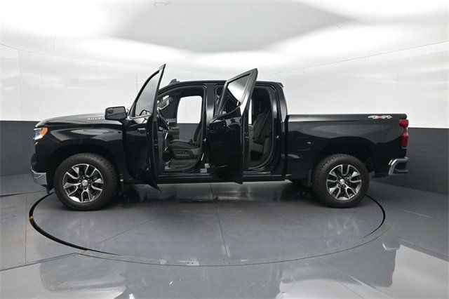 2022 Chevrolet Silverado 1500 4WD Crew Cab 147" LT w/2FL - 22920982 - 38