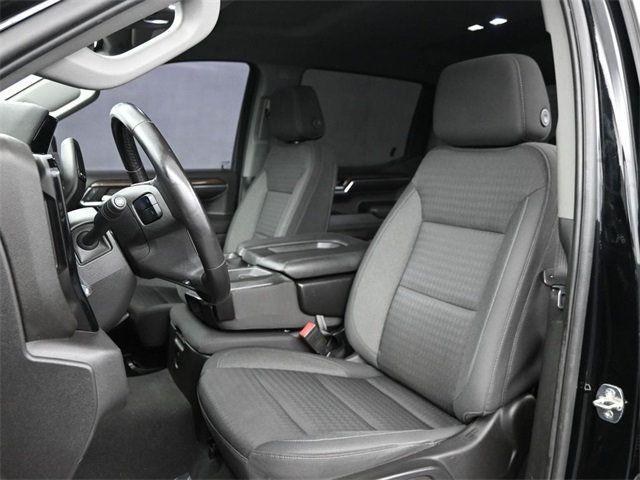 2022 Chevrolet Silverado 1500 LT photo 4