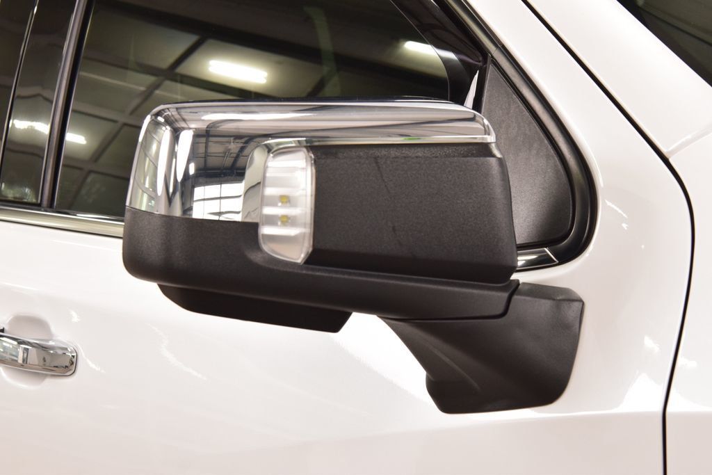 2022 Chevrolet Silverado 1500 4WD Crew Cab 147" LTZ - 23065010 - 18
