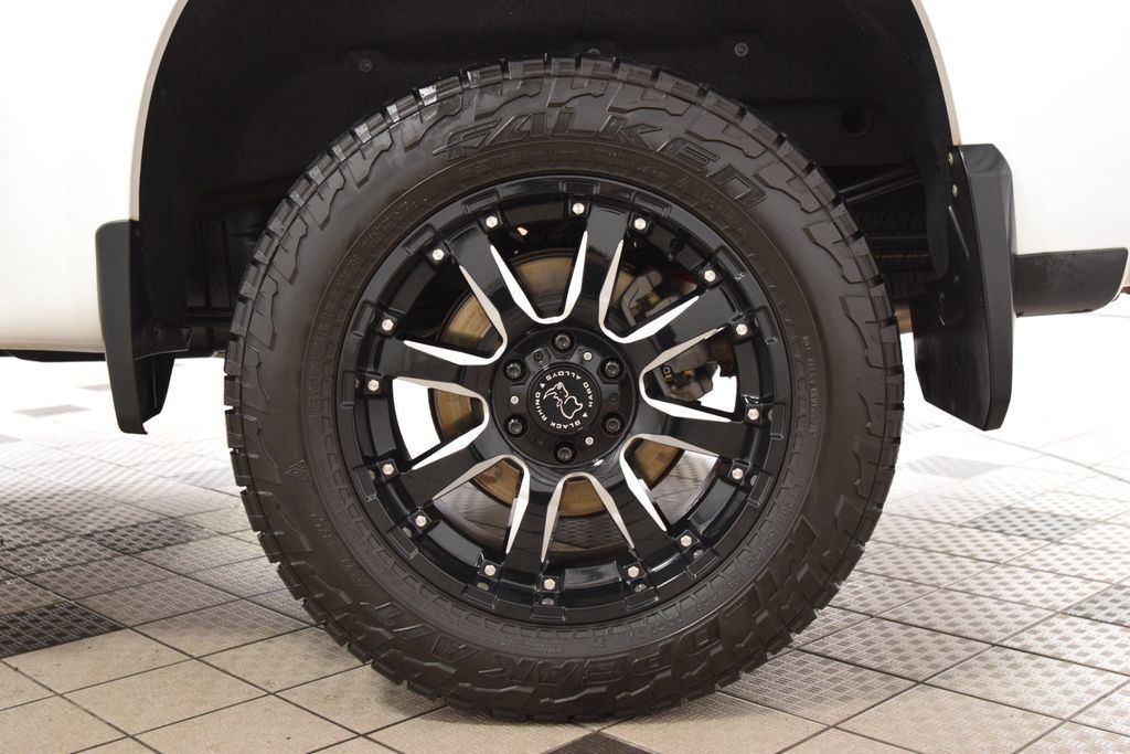 2022 Chevrolet Silverado 1500 4WD Crew Cab 147" LTZ - 23065010 - 28