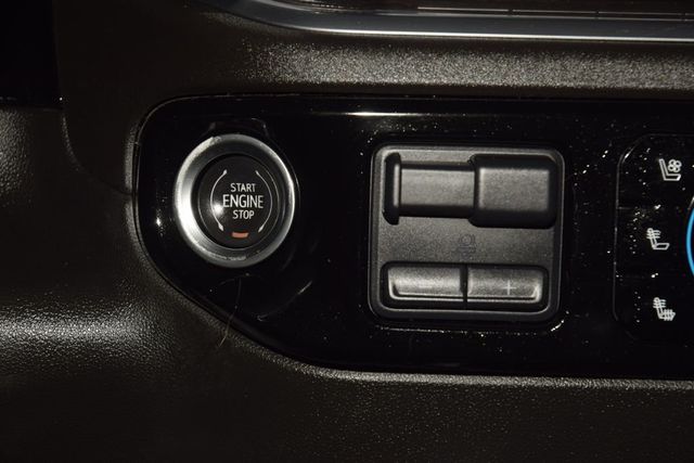 2022 Chevrolet Silverado 1500 4WD Crew Cab 147" LTZ - 23065010 - 36