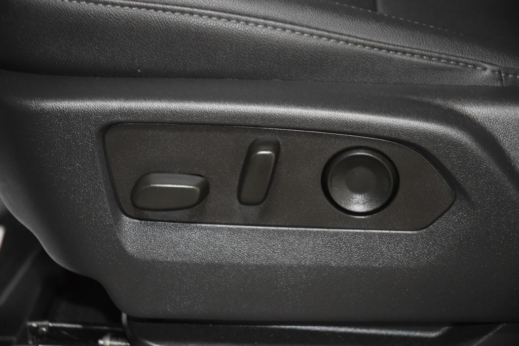 2022 Chevrolet Silverado 1500 4WD Crew Cab 147" LTZ - 23065010 - 42