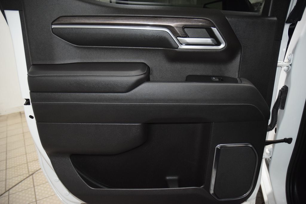 2022 Chevrolet Silverado 1500 4WD Crew Cab 147" LTZ - 23065010 - 48