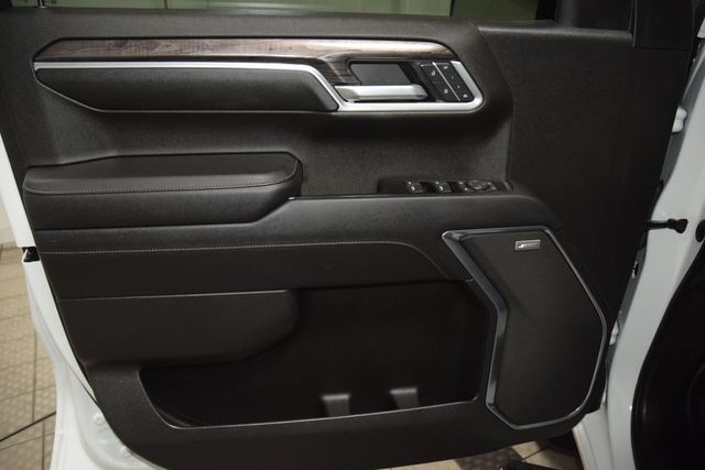 2022 Chevrolet Silverado 1500 4WD Crew Cab 147" LTZ - 23065010 - 50