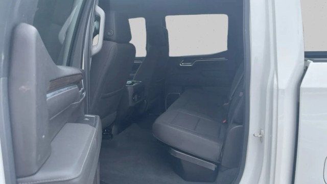 2022 Chevrolet Silverado 1500 4WD Crew Cab 147" RST - 23011817 - 12