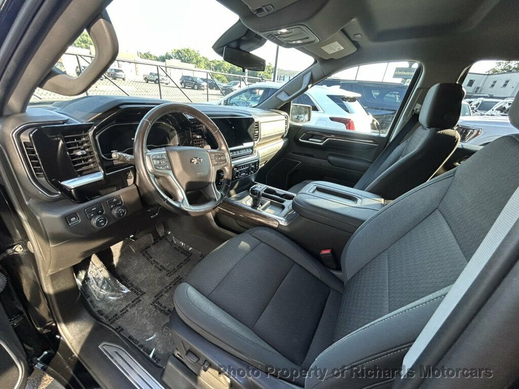 2022 Chevrolet Silverado 1500 4WD Crew Cab 147" RST - 23075536 - 11