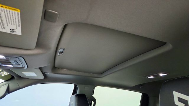 2022 Chevrolet Silverado 1500 4WD Crew Cab 147'' RST with Z71 Off-Road and Protection Package - 22973883 - 9