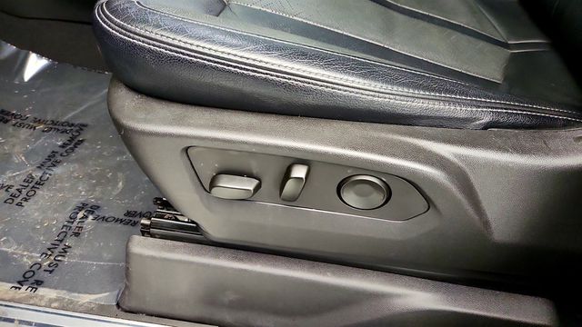 2022 Chevrolet Silverado 1500 4WD Crew Cab 147'' RST with Z71 Off-Road and Protection Package - 22973883 - 11