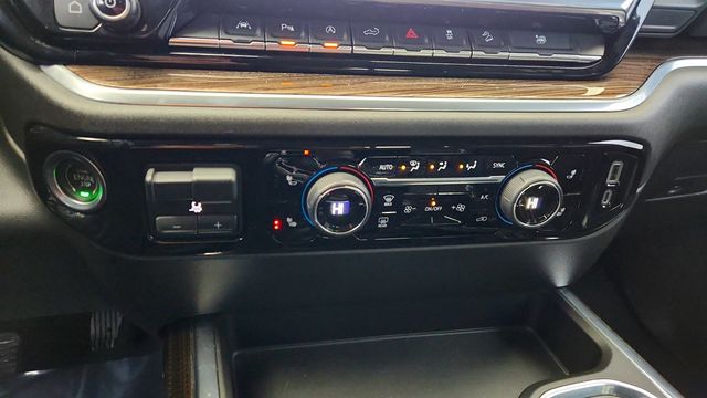 2022 Chevrolet Silverado 1500 4WD Crew Cab 147'' RST with Z71 Off-Road and Protection Package - 22973883 - 18