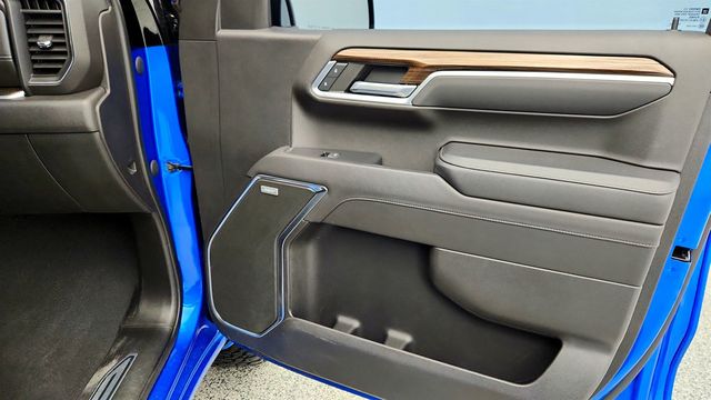 2022 Chevrolet Silverado 1500 4WD Crew Cab 147'' RST with Z71 Off-Road and Protection Package - 22973883 - 26