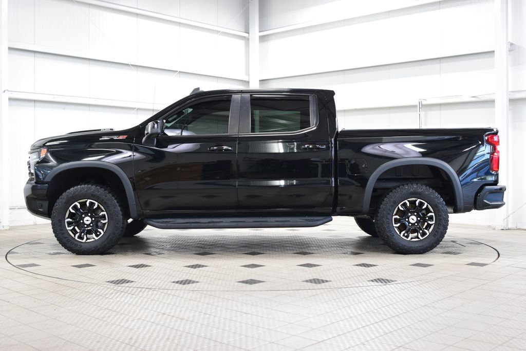 2022 Chevrolet Silverado 1500 4WD Crew Cab 147" ZR2 - 23002288 - 3