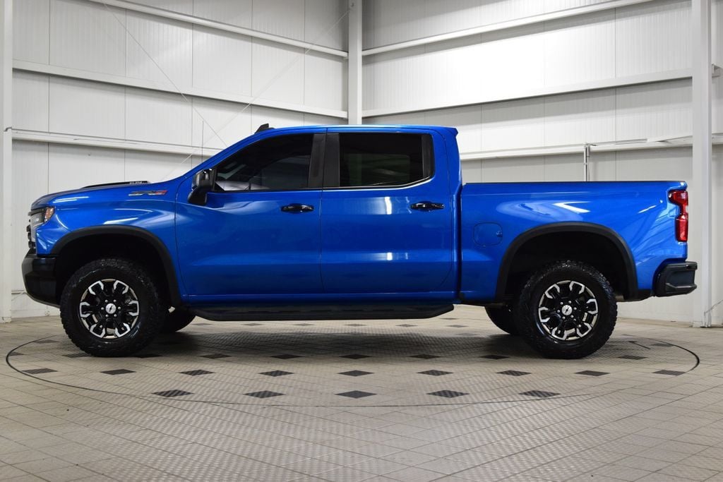 2022 Chevrolet Silverado 1500 4WD Crew Cab 147" ZR2 - 23025938 - 3
