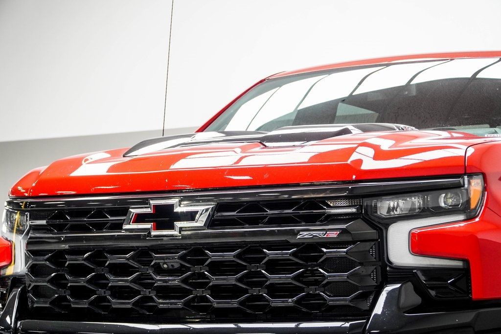 2022 Chevrolet Silverado 1500 ZR2 photo 2
